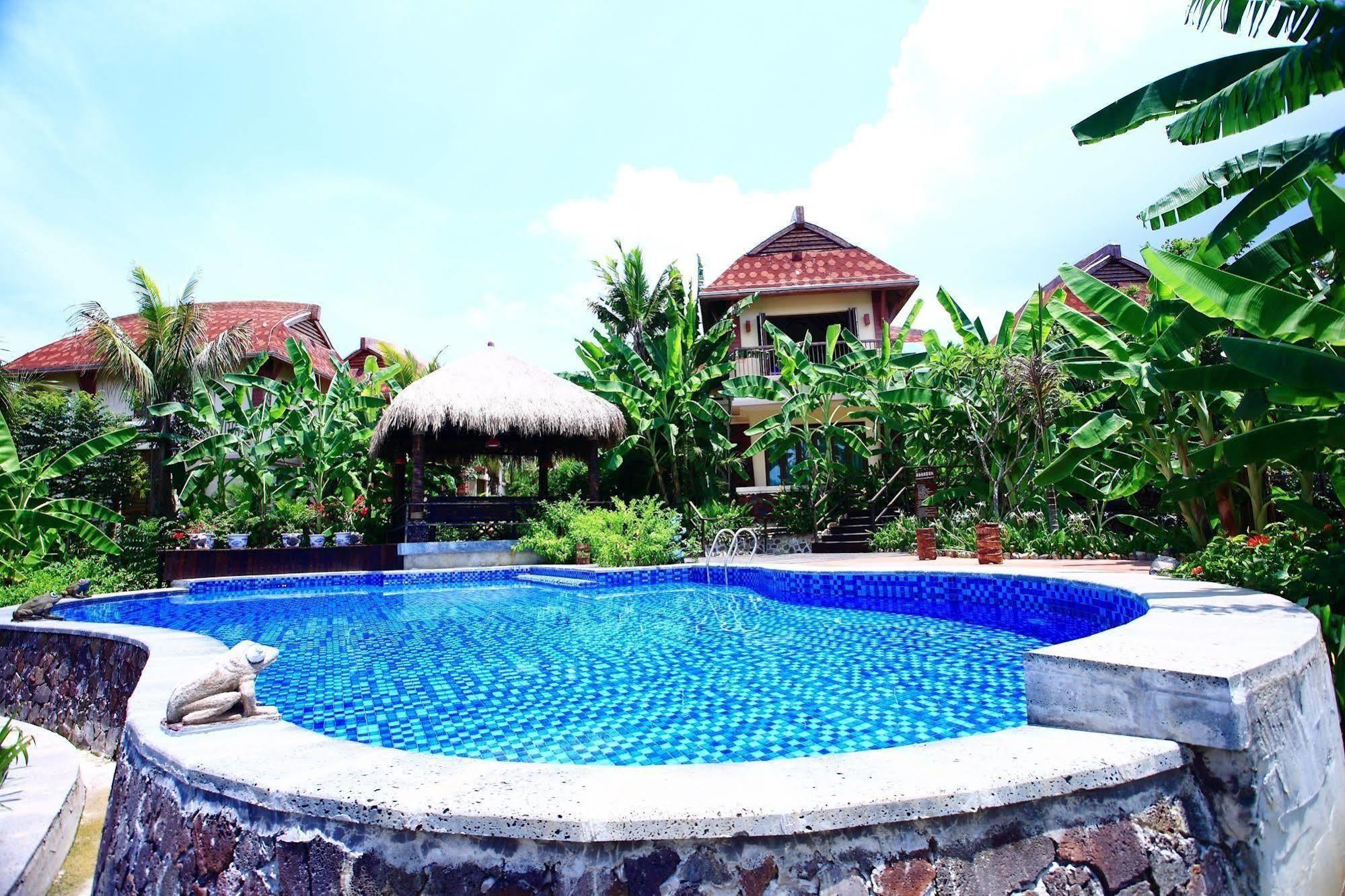 Hainan Bulongsai Resort Hotel Baoting Exterior photo